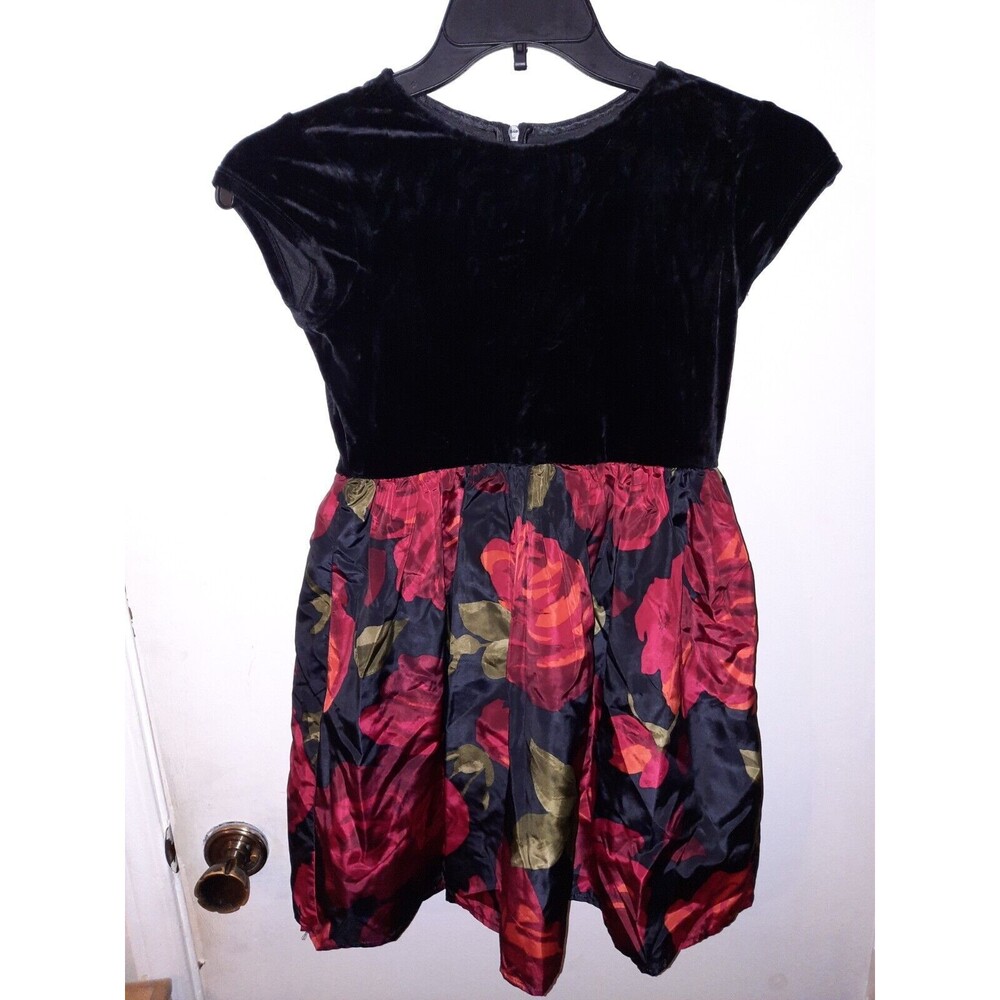 The Children’s Place Girls Sz 10 Holiday/Party Dress – Black Velvet & Red Floral